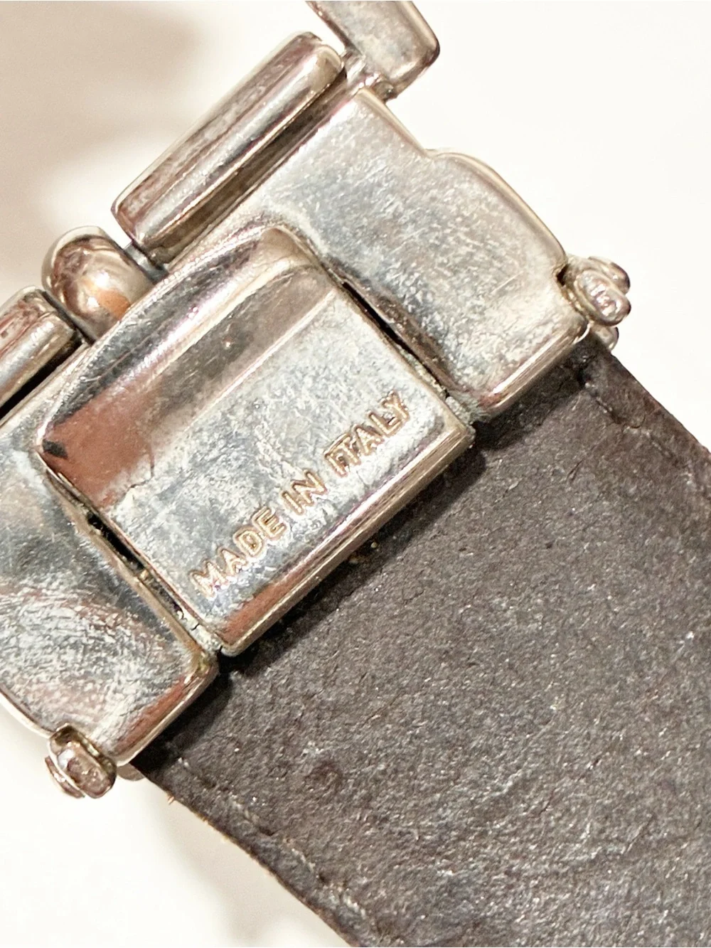 Burberry reversible grainy leather belt Black Silver Hardware 41”